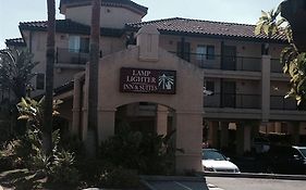 Lamplighter Inn And Suites